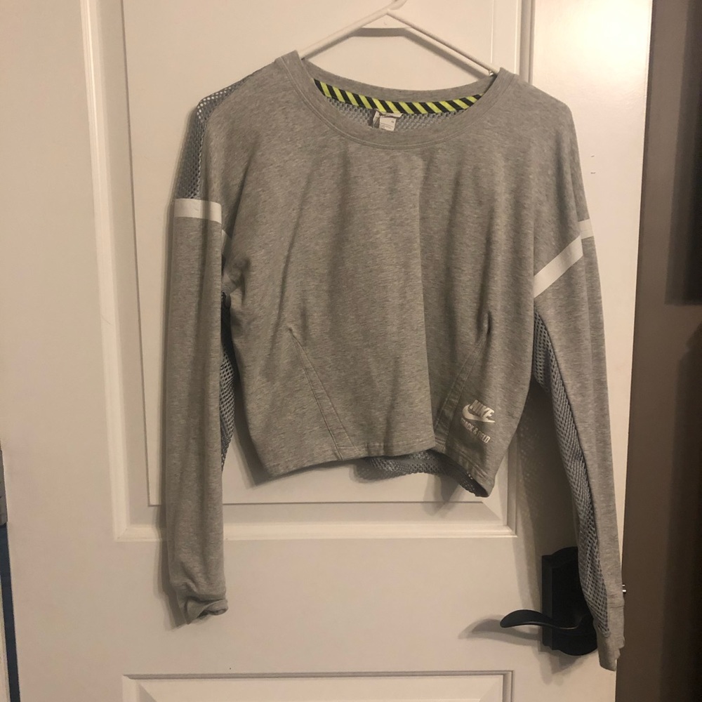 Crop Nike Sweatshirt